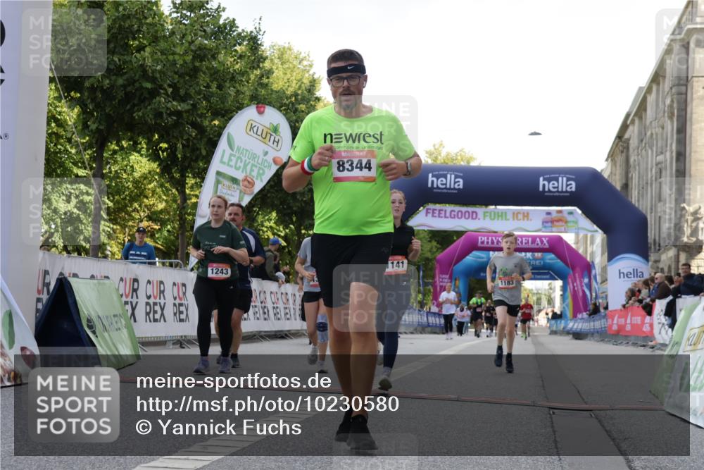 06.09.2026 - CURREX Alsterlauf Yannick Fuchs http://msf.ph/oto/10230580 06.09.2026 11:55:15 Ziel 1073, 1087, 1141, 1147, 1170, 1183, 1243, 1273, 1278, 1338, 1341, 8344 meine-sportfotos.de