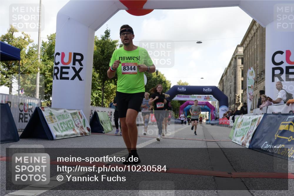 06.09.2026 - CURREX Alsterlauf Yannick Fuchs http://msf.ph/oto/10230584 06.09.2026 11:55:16 Ziel 1073, 1087, 1141, 1147, 1170, 1183, 1243, 1273, 1278, 1338, 1341, 8344 meine-sportfotos.de