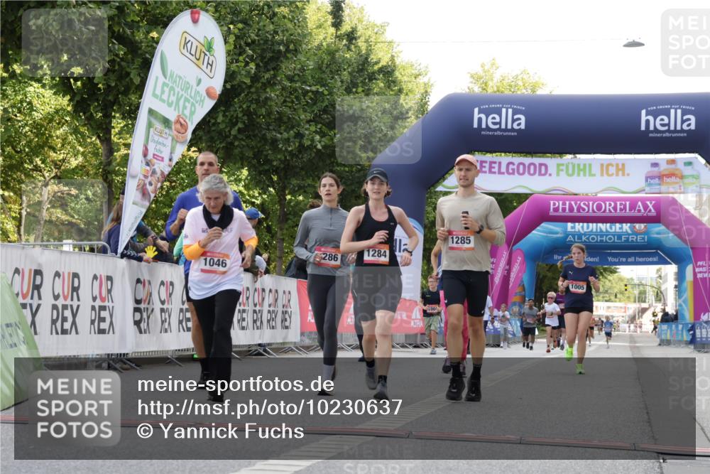 06.09.2026 - CURREX Alsterlauf Yannick Fuchs http://msf.ph/oto/10230637 06.09.2026 11:55:38 Ziel 1046, 1155, 1156, 1203, 1265, 1284, 1285, 1286, 1288 meine-sportfotos.de