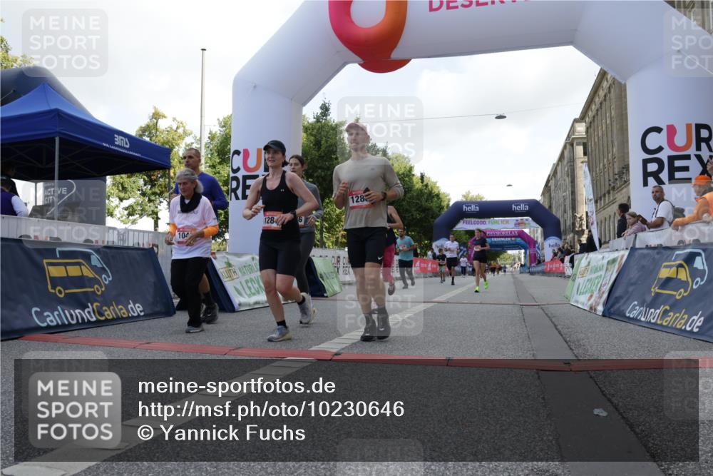 06.09.2026 - CURREX Alsterlauf Yannick Fuchs http://msf.ph/oto/10230646 06.09.2026 11:55:42 Ziel 1004, 1005, 1046, 1155, 1156, 1203, 1234, 1265, 1284, 1285, 1286, 1288, 1326 meine-sportfotos.de