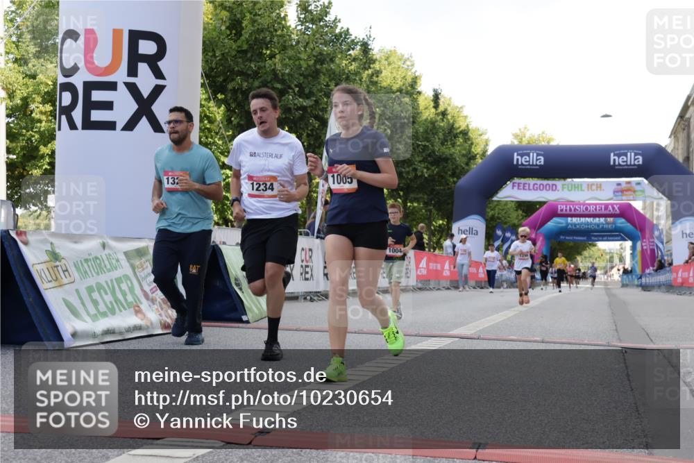 06.09.2026 - CURREX Alsterlauf Yannick Fuchs http://msf.ph/oto/10230654 06.09.2026 11:55:46 Ziel 1004, 1005, 1046, 1203, 1234, 1284, 1285, 1286, 1288, 1296, 1326 meine-sportfotos.de