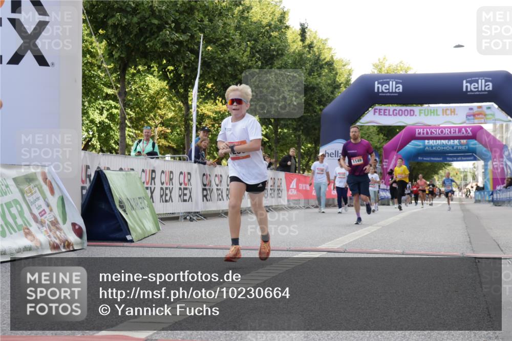 06.09.2026 - CURREX Alsterlauf Yannick Fuchs http://msf.ph/oto/10230664 06.09.2026 11:55:49 Ziel 1004, 1005, 1149, 1203, 1234, 1296, 1326 meine-sportfotos.de