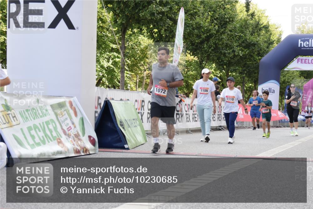06.09.2026 - CURREX Alsterlauf Yannick Fuchs http://msf.ph/oto/10230685 06.09.2026 11:55:57 Ziel 1072, 1109, 1110, 1149, 1299, 1344, 8042, 8103, 8251, 8346 meine-sportfotos.de