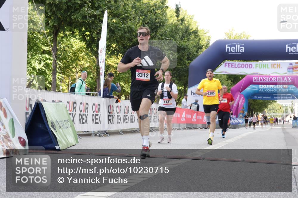 06.09.2026 - CURREX Alsterlauf Yannick Fuchs http://msf.ph/oto/10230715 06.09.2026 11:56:09 Ziel 1131, 1162, 1214, 1320, 8103, 8285, 8312 meine-sportfotos.de