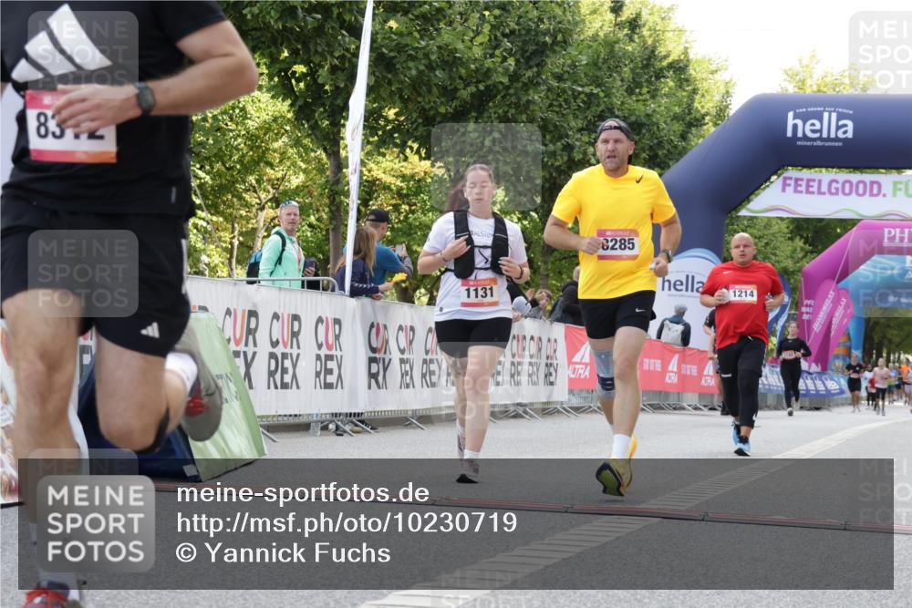 06.09.2026 - CURREX Alsterlauf Yannick Fuchs http://msf.ph/oto/10230719 06.09.2026 11:56:10 Ziel 1131, 1162, 1214, 1320, 8285, 8312 meine-sportfotos.de