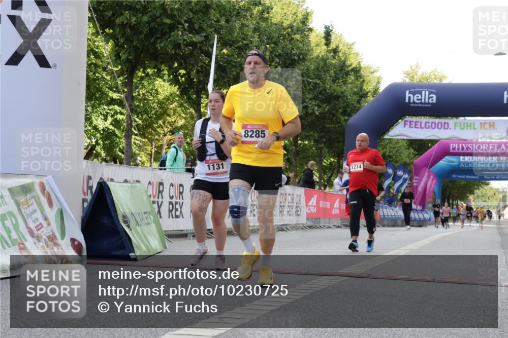 06.09.2026 - CURREX Alsterlauf Yannick Fuchs http://msf.ph/oto/10230725 06.09.2026 11:56:11 Ziel 1131, 1162, 1214, 1320, 8285, 8312 meine-sportfotos.de