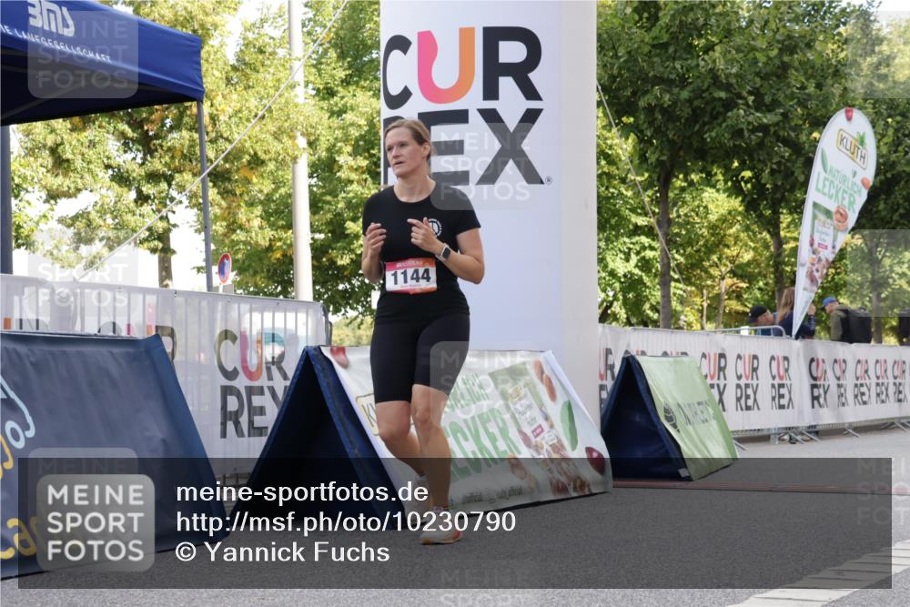 06.09.2026 - CURREX Alsterlauf Yannick Fuchs http://msf.ph/oto/10230790 06.09.2026 11:56:37 Ziel 1035, 1118, 1144, 1172, 1335 meine-sportfotos.de