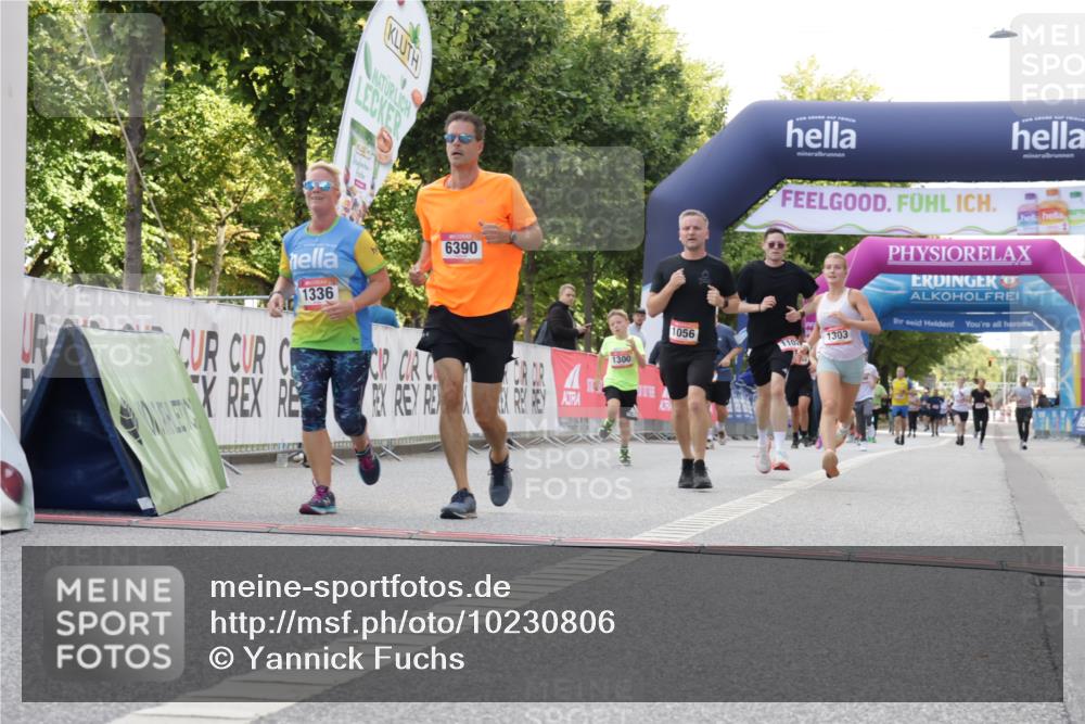 06.09.2026 - CURREX Alsterlauf Yannick Fuchs http://msf.ph/oto/10230806 06.09.2026 11:56:47 Ziel 1056, 1102, 1300, 1303, 1335, 1336, 6390 meine-sportfotos.de