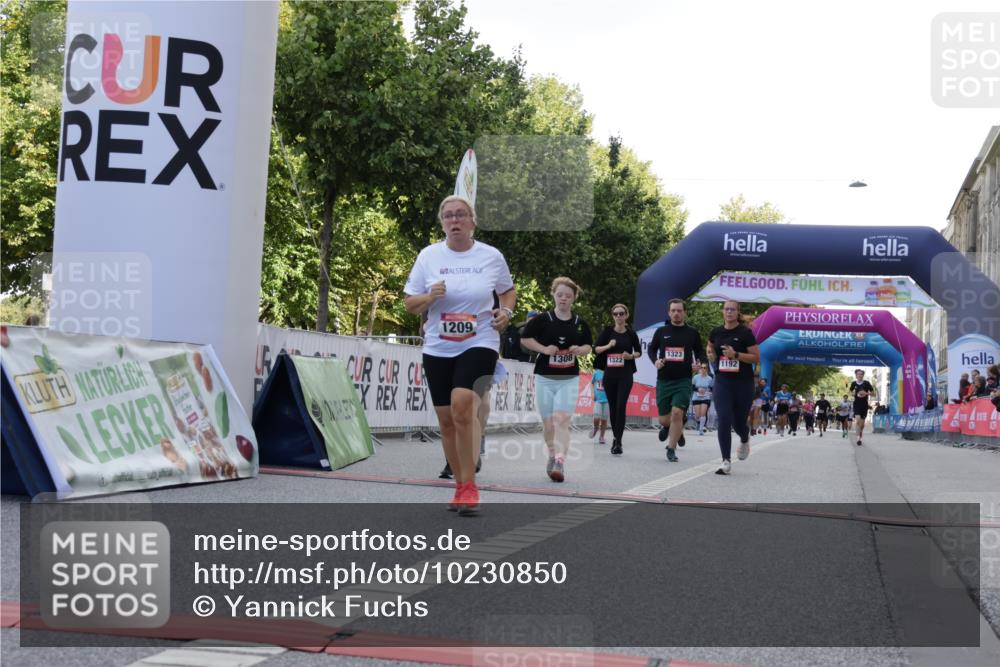 06.09.2026 - CURREX Alsterlauf Yannick Fuchs http://msf.ph/oto/10230850 06.09.2026 11:54:13 Ziel 1063, 1192, 1209, 1232, 1249, 1308, 1309, 1322, 1323, 8018 meine-sportfotos.de
