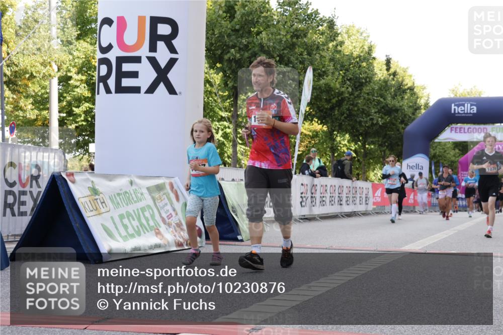 06.09.2026 - CURREX Alsterlauf Yannick Fuchs http://msf.ph/oto/10230876 06.09.2026 11:54:20 Ziel 1078, 1166, 1167, 1192, 1209, 1308, 1322, 1323, 8018 meine-sportfotos.de