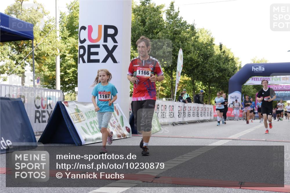 06.09.2026 - CURREX Alsterlauf Yannick Fuchs http://msf.ph/oto/10230879 06.09.2026 11:54:21 Ziel 1078, 1104, 1151, 1166, 1167, 1192, 1308, 1322, 1323, 8018 meine-sportfotos.de