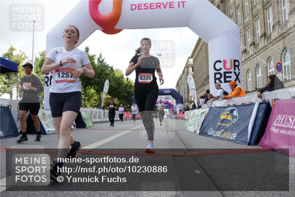 06.09.2026 - CURREX Alsterlauf Yannick Fuchs http://msf.ph/oto/10230886 06.09.2026 11:57:00 Ziel 1055, 1148, 1171, 1248, 1257, 1282, 1292, 8098, 8284, 8325, 8326 meine-sportfotos.de
