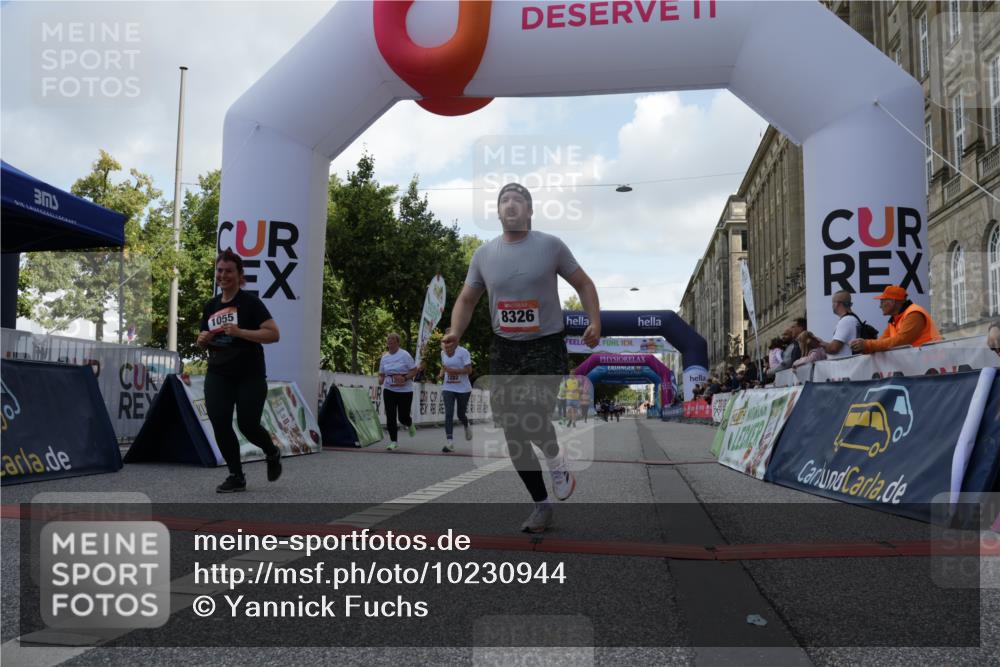 06.09.2026 - CURREX Alsterlauf Yannick Fuchs http://msf.ph/oto/10230944 06.09.2026 11:57:03 Ziel 1055, 1171, 1248, 1257, 1282, 1292, 8284, 8325, 8326 meine-sportfotos.de