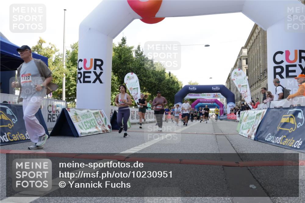 06.09.2026 - CURREX Alsterlauf Yannick Fuchs http://msf.ph/oto/10230951 06.09.2026 11:54:37 Ziel 1012, 1017, 1019, 1031, 1122, 1168, 1191, 1289, 1290, 1325, 1328, 1331, 8185 meine-sportfotos.de