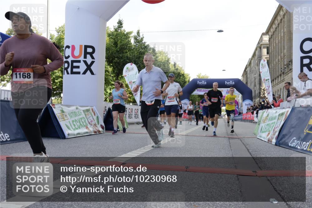 06.09.2026 - CURREX Alsterlauf Yannick Fuchs http://msf.ph/oto/10230968 06.09.2026 11:54:41 Ziel 1012, 1017, 1019, 1031, 1060, 1101, 1122, 1168, 1185, 1222, 1231, 1251, 1260, 1270, 1280, 1289, 1290, 1325, 1331 meine-sportfotos.de