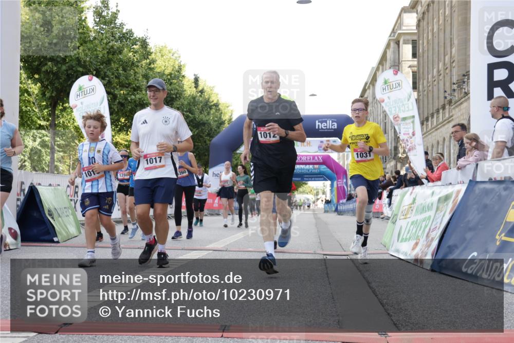 06.09.2026 - CURREX Alsterlauf Yannick Fuchs http://msf.ph/oto/10230971 06.09.2026 11:54:42 Ziel 1012, 1017, 1019, 1031, 1060, 1101, 1122, 1168, 1185, 1222, 1231, 1251, 1260, 1270, 1272, 1280, 1289, 1290, 1325, 1331 meine-sportfotos.de
