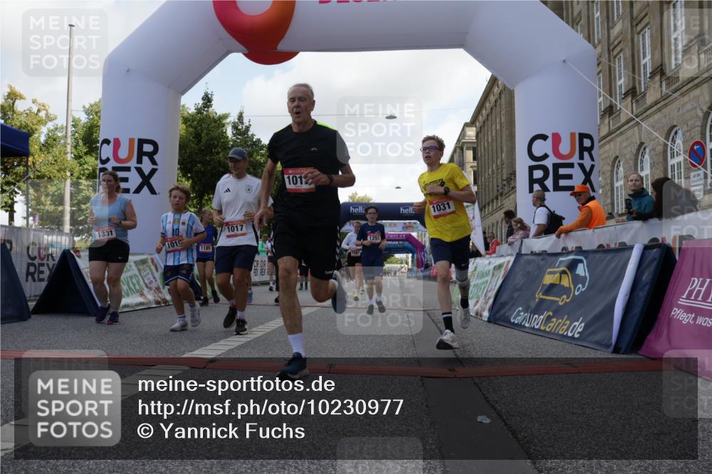 06.09.2026 - CURREX Alsterlauf Yannick Fuchs http://msf.ph/oto/10230977 06.09.2026 11:54:43 Ziel 1012, 1017, 1019, 1031, 1060, 1101, 1145, 1168, 1185, 1222, 1231, 1251, 1260, 1270, 1272, 1280, 1289, 1290, 1325, 1331 meine-sportfotos.de