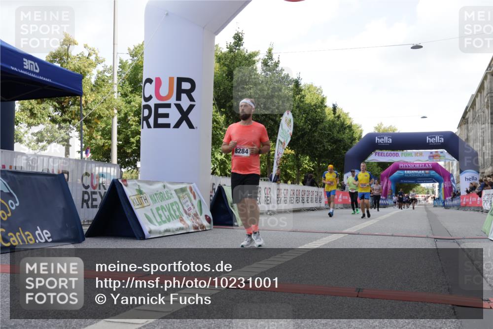 06.09.2026 - CURREX Alsterlauf Yannick Fuchs http://msf.ph/oto/10231001 06.09.2026 11:57:06 Ziel 1055, 1228, 1229, 1282, 1292, 8284, 8325, 8326 meine-sportfotos.de