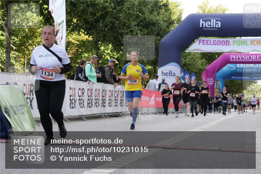 06.09.2026 - CURREX Alsterlauf Yannick Fuchs http://msf.ph/oto/10231015 06.09.2026 11:54:55 Ziel 1097, 1134, 1140, 1145, 1177, 1238, 1247, 1275, 1276 meine-sportfotos.de