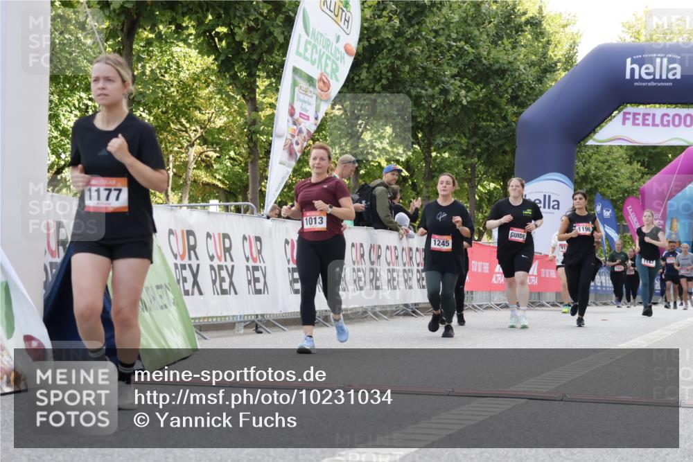 06.09.2026 - CURREX Alsterlauf Yannick Fuchs http://msf.ph/oto/10231034 06.09.2026 11:55:00 Ziel 1013, 1097, 1134, 1177, 1238, 1245 meine-sportfotos.de