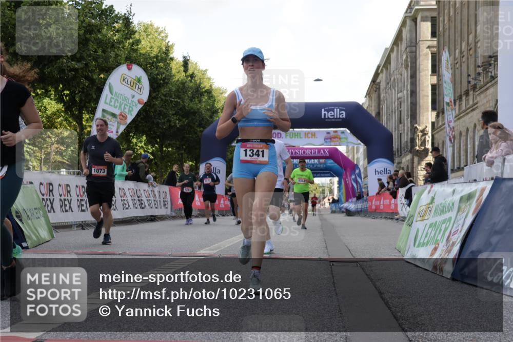 06.09.2026 - CURREX Alsterlauf Yannick Fuchs http://msf.ph/oto/10231065 06.09.2026 11:55:10 Ziel 1073, 1141, 1147, 1170, 1196, 1245, 1278, 1307, 1341, 8344 meine-sportfotos.de