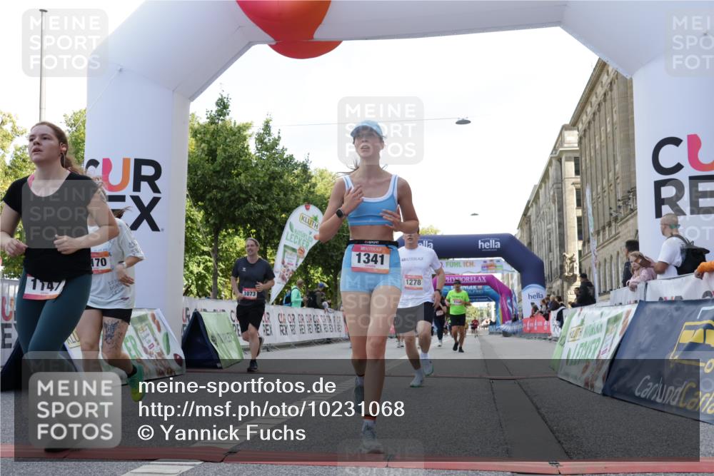 06.09.2026 - CURREX Alsterlauf Yannick Fuchs http://msf.ph/oto/10231068 06.09.2026 11:55:11 Ziel 1073, 1141, 1147, 1170, 1196, 1243, 1245, 1278, 1307, 1341, 8344 meine-sportfotos.de
