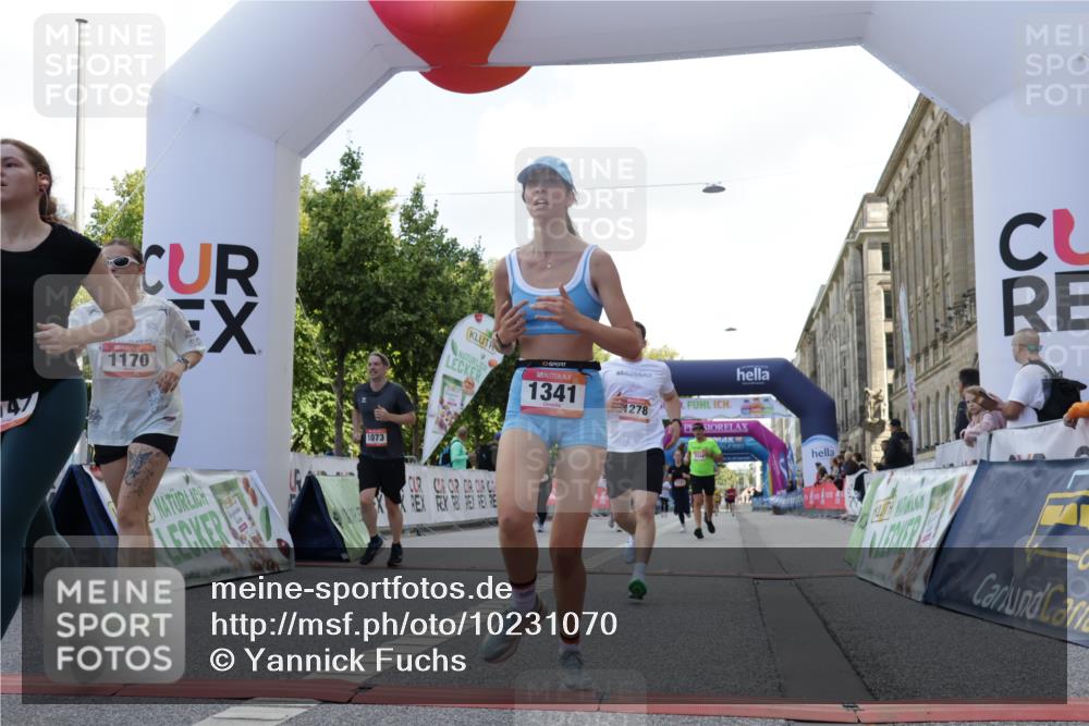 06.09.2026 - CURREX Alsterlauf Yannick Fuchs http://msf.ph/oto/10231070 06.09.2026 11:55:11 Ziel 1073, 1141, 1147, 1170, 1196, 1243, 1245, 1278, 1307, 1341, 8344 meine-sportfotos.de