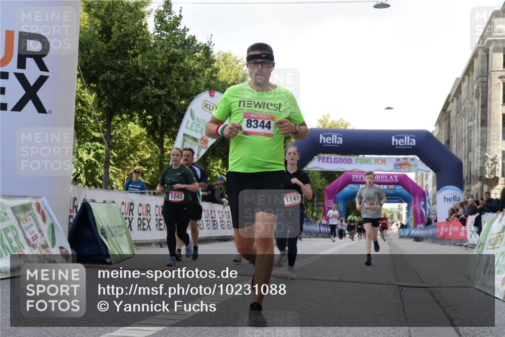 06.09.2026 - CURREX Alsterlauf Yannick Fuchs http://msf.ph/oto/10231088 06.09.2026 11:55:15 Ziel 1073, 1087, 1141, 1147, 1170, 1183, 1243, 1273, 1278, 1338, 1341, 8344 meine-sportfotos.de