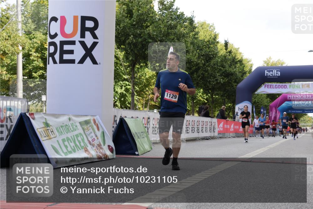 06.09.2026 - CURREX Alsterlauf Yannick Fuchs http://msf.ph/oto/10231105 06.09.2026 11:57:22 Ziel 1129, 1346, 8138 meine-sportfotos.de
