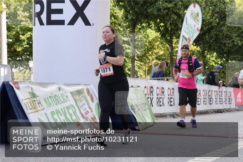 06.09.2026 - CURREX Alsterlauf Yannick Fuchs http://msf.ph/oto/10231121 06.09.2026 11:55:24 Ziel 1030, 1033, 1071, 1087, 1183, 1233, 1273, 1337, 1338, 8136 meine-sportfotos.de