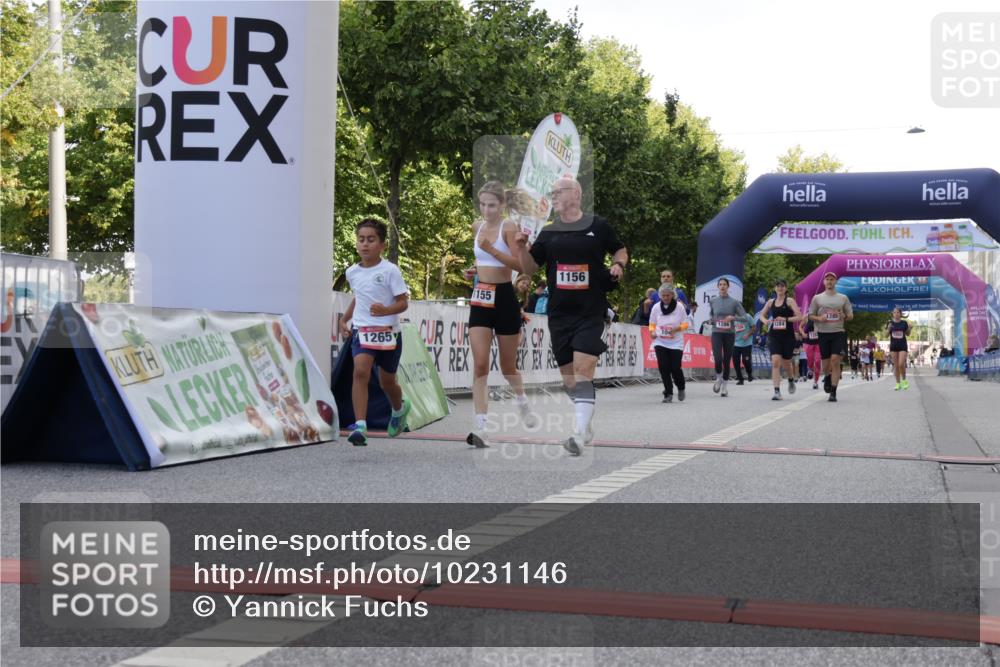 06.09.2026 - CURREX Alsterlauf Yannick Fuchs http://msf.ph/oto/10231146 06.09.2026 11:55:35 Ziel 1030, 1033, 1046, 1155, 1156, 1265, 1285, 8136 meine-sportfotos.de