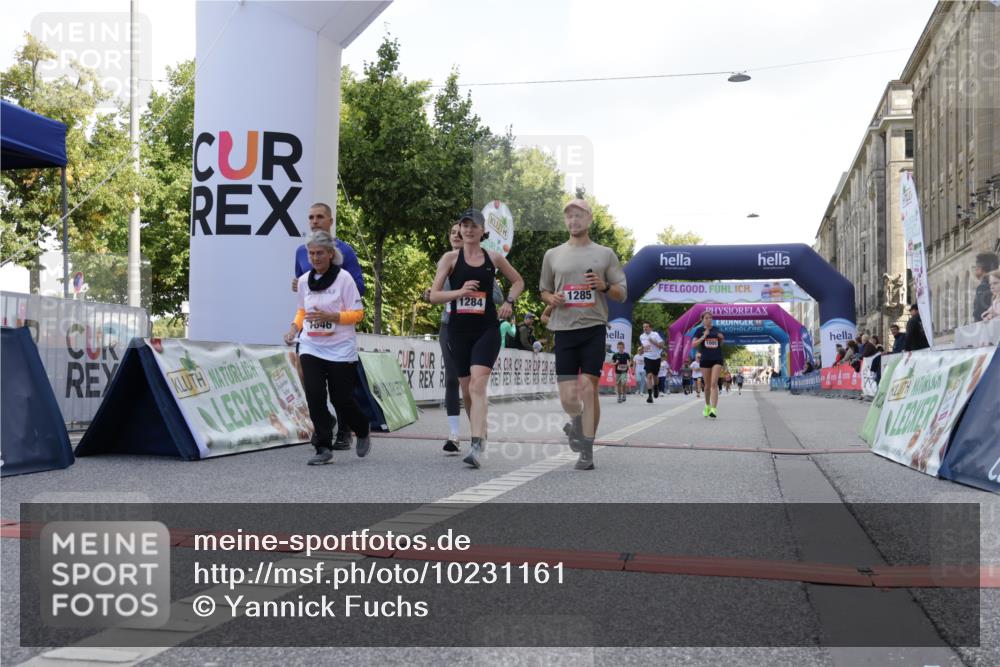 06.09.2026 - CURREX Alsterlauf Yannick Fuchs http://msf.ph/oto/10231161 06.09.2026 11:55:41 Ziel 1005, 1046, 1155, 1156, 1203, 1234, 1265, 1284, 1285, 1286, 1288, 1326 meine-sportfotos.de