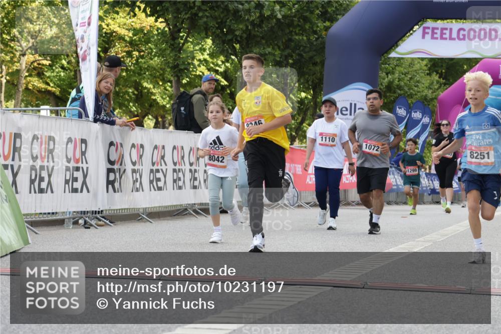 06.09.2026 - CURREX Alsterlauf Yannick Fuchs http://msf.ph/oto/10231197 06.09.2026 11:55:54 Ziel 1004, 1072, 1149, 1296, 1344, 8042, 8251, 8346 meine-sportfotos.de