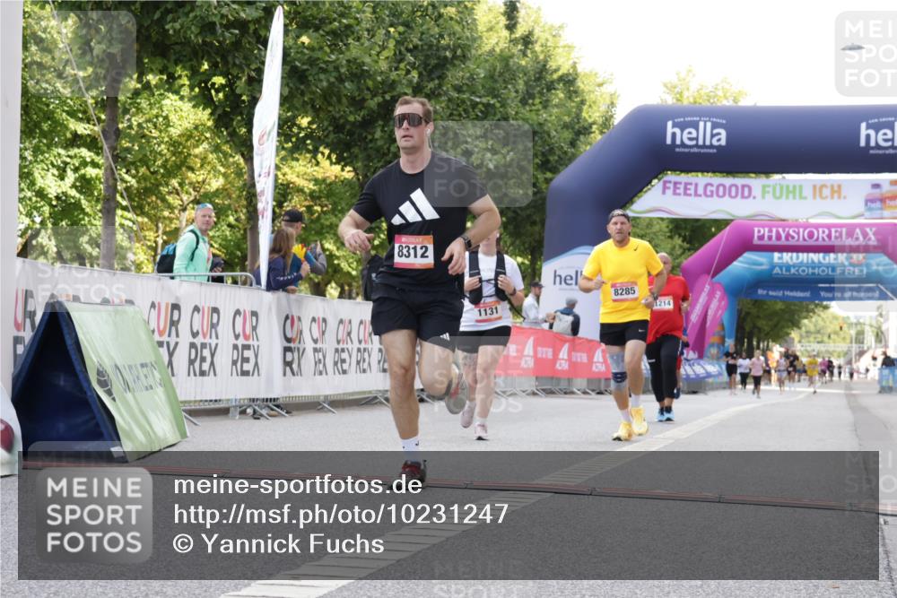 06.09.2026 - CURREX Alsterlauf Yannick Fuchs http://msf.ph/oto/10231247 06.09.2026 11:56:09 Ziel 1131, 1162, 1214, 1320, 8103, 8285, 8312 meine-sportfotos.de