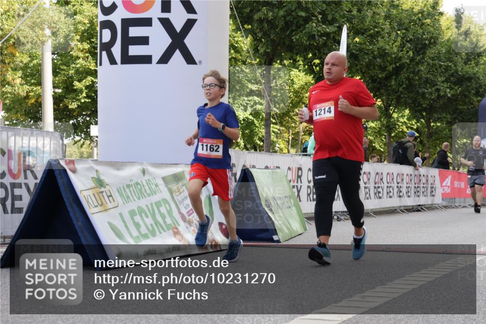 06.09.2026 - CURREX Alsterlauf Yannick Fuchs http://msf.ph/oto/10231270 06.09.2026 11:56:14 Ziel 1131, 1162, 1214, 8285, 8312 meine-sportfotos.de