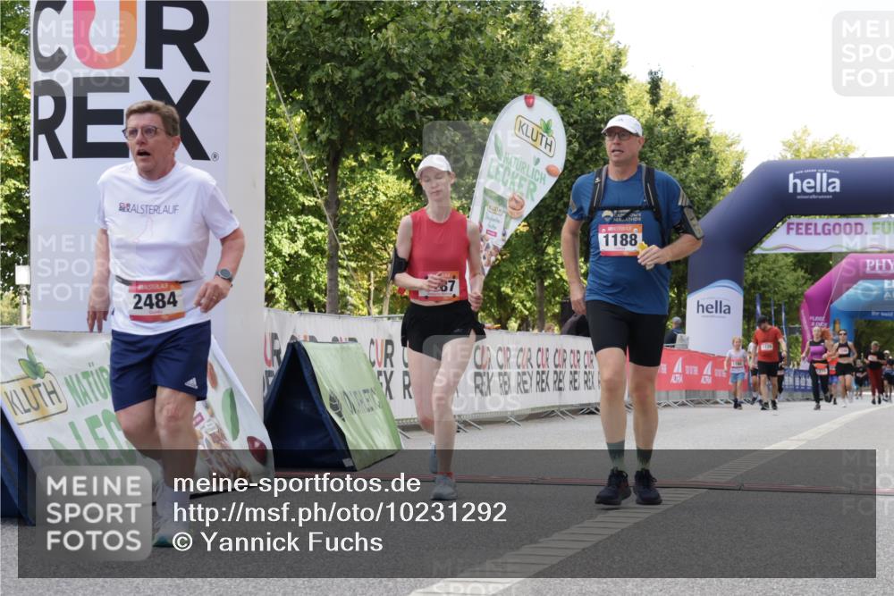 06.09.2026 - CURREX Alsterlauf Yannick Fuchs http://msf.ph/oto/10231292 06.09.2026 11:57:37 Ziel 1174, 1187, 1188, 1193, 2484 meine-sportfotos.de