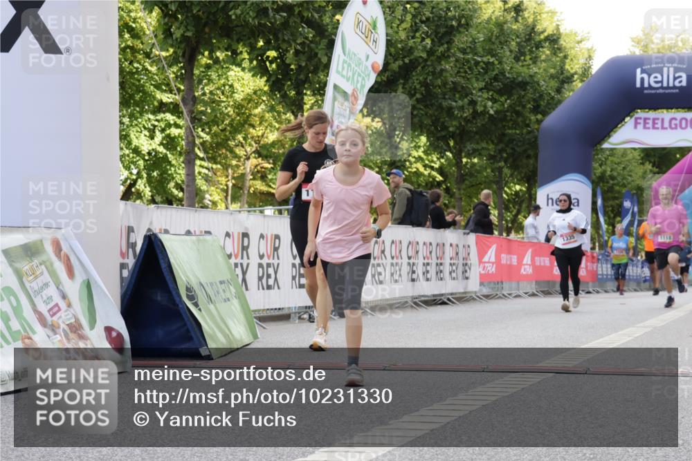 06.09.2026 - CURREX Alsterlauf Yannick Fuchs http://msf.ph/oto/10231330 06.09.2026 11:56:35 Ziel 1035, 1118, 1144, 1172, 1211 meine-sportfotos.de