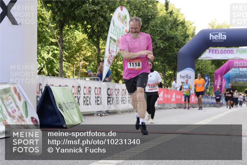 06.09.2026 - CURREX Alsterlauf Yannick Fuchs http://msf.ph/oto/10231340 06.09.2026 11:56:39 Ziel 1035, 1118, 1144, 1172, 1335 meine-sportfotos.de