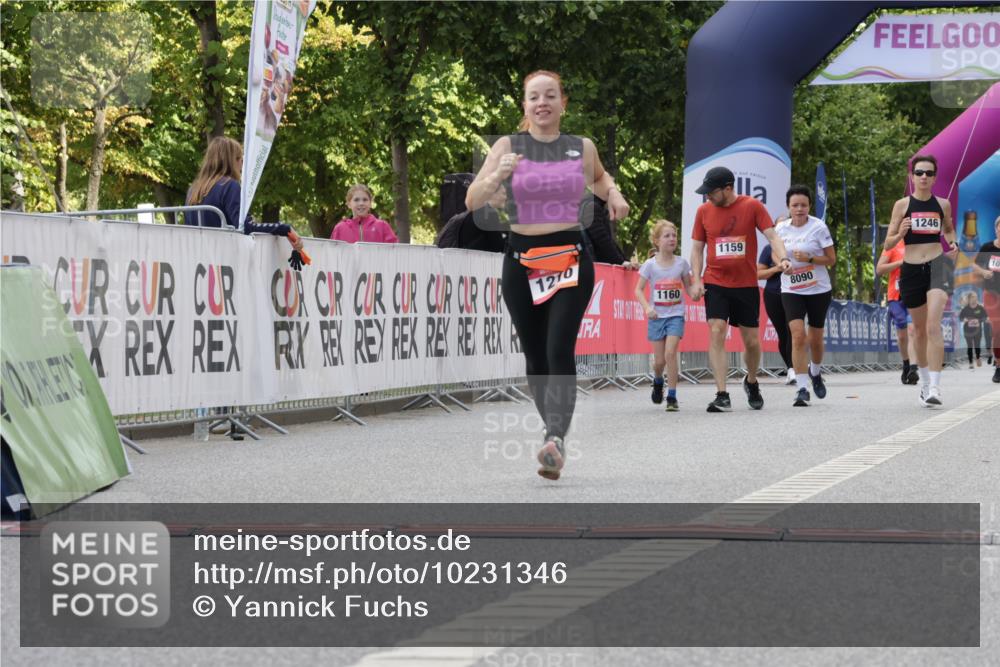 06.09.2026 - CURREX Alsterlauf Yannick Fuchs http://msf.ph/oto/10231346 06.09.2026 11:57:43 Ziel 1187, 1188, 1210, 1246, 2484 meine-sportfotos.de