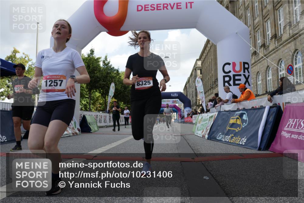 06.09.2026 - CURREX Alsterlauf Yannick Fuchs http://msf.ph/oto/10231406 06.09.2026 11:57:00 Ziel 1055, 1148, 1171, 1248, 1257, 1282, 1292, 8098, 8284, 8325, 8326 meine-sportfotos.de