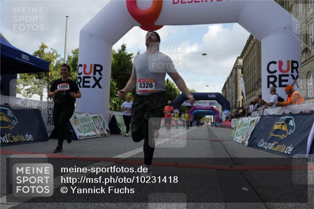 06.09.2026 - CURREX Alsterlauf Yannick Fuchs http://msf.ph/oto/10231418 06.09.2026 11:57:03 Ziel 1055, 1171, 1248, 1257, 1282, 1292, 8284, 8325, 8326 meine-sportfotos.de