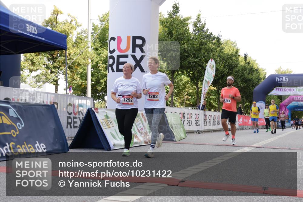 06.09.2026 - CURREX Alsterlauf Yannick Fuchs http://msf.ph/oto/10231422 06.09.2026 11:57:04 Ziel 1055, 1248, 1257, 1282, 1292, 8284, 8325, 8326 meine-sportfotos.de