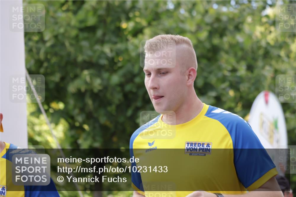 06.09.2026 - CURREX Alsterlauf Yannick Fuchs http://msf.ph/oto/10231433 06.09.2026 11:57:12 Ziel 1067, 1228, 1229, 1345, 1346, 8138, 8284 meine-sportfotos.de