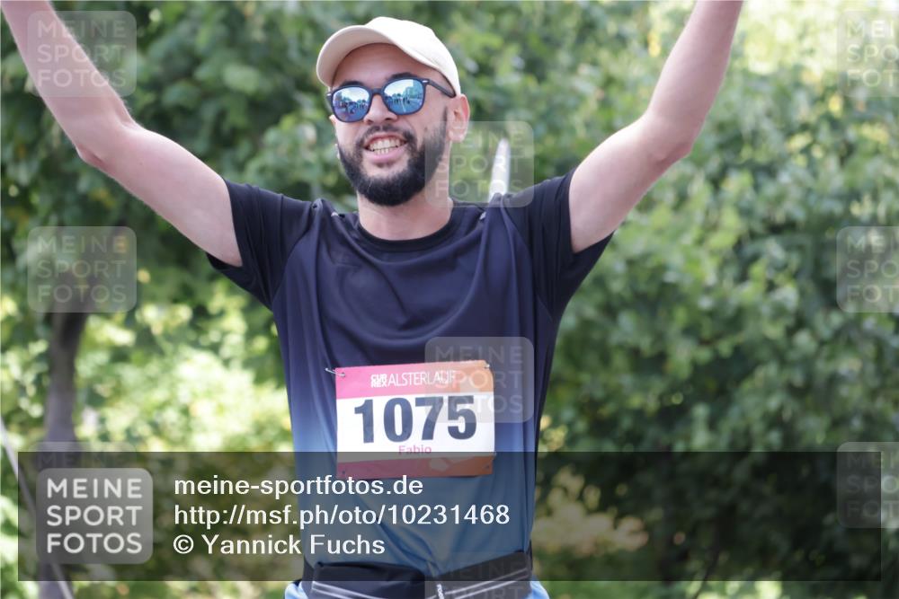 06.09.2026 - CURREX Alsterlauf Yannick Fuchs http://msf.ph/oto/10231468 06.09.2026 11:57:58 Ziel 1036, 1075, 1084, 1139, 1159, 1160, 1241 meine-sportfotos.de