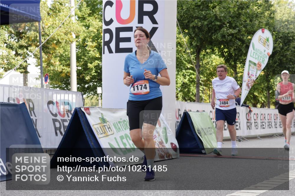 06.09.2026 - CURREX Alsterlauf Yannick Fuchs http://msf.ph/oto/10231485 06.09.2026 11:57:35 Ziel 1154, 1174, 1187, 1188, 1193, 1302, 2484 meine-sportfotos.de