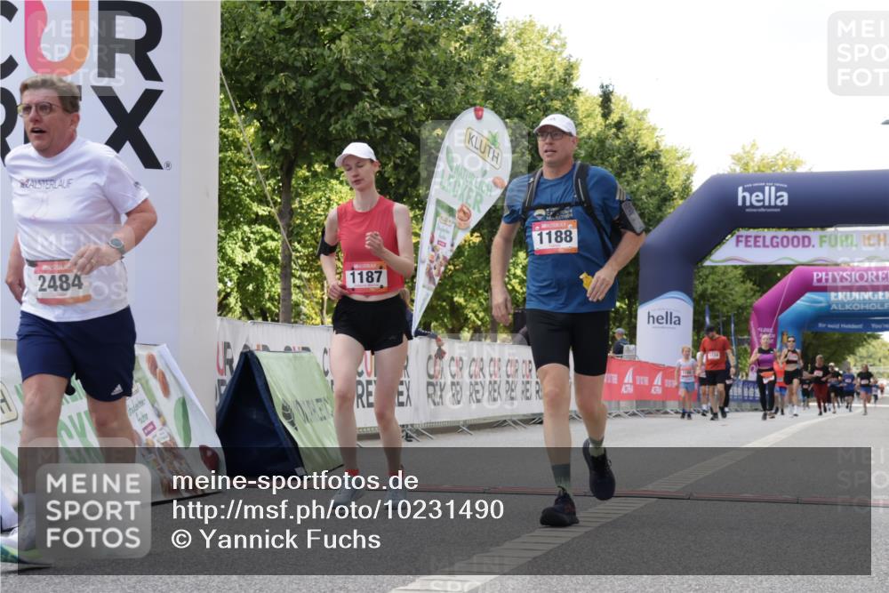 06.09.2026 - CURREX Alsterlauf Yannick Fuchs http://msf.ph/oto/10231490 06.09.2026 11:57:37 Ziel 1174, 1187, 1188, 1193, 2484 meine-sportfotos.de