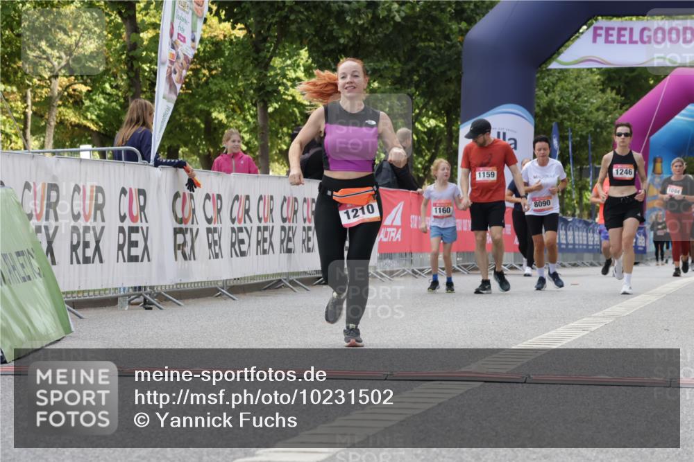 06.09.2026 - CURREX Alsterlauf Yannick Fuchs http://msf.ph/oto/10231502 06.09.2026 11:57:43 Ziel 1187, 1188, 1210, 1246, 2484 meine-sportfotos.de