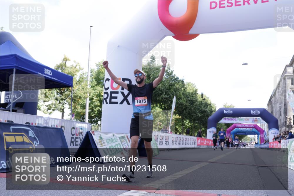 06.09.2026 - CURREX Alsterlauf Yannick Fuchs http://msf.ph/oto/10231508 06.09.2026 11:57:59 Ziel 1036, 1075, 1084, 1241 meine-sportfotos.de