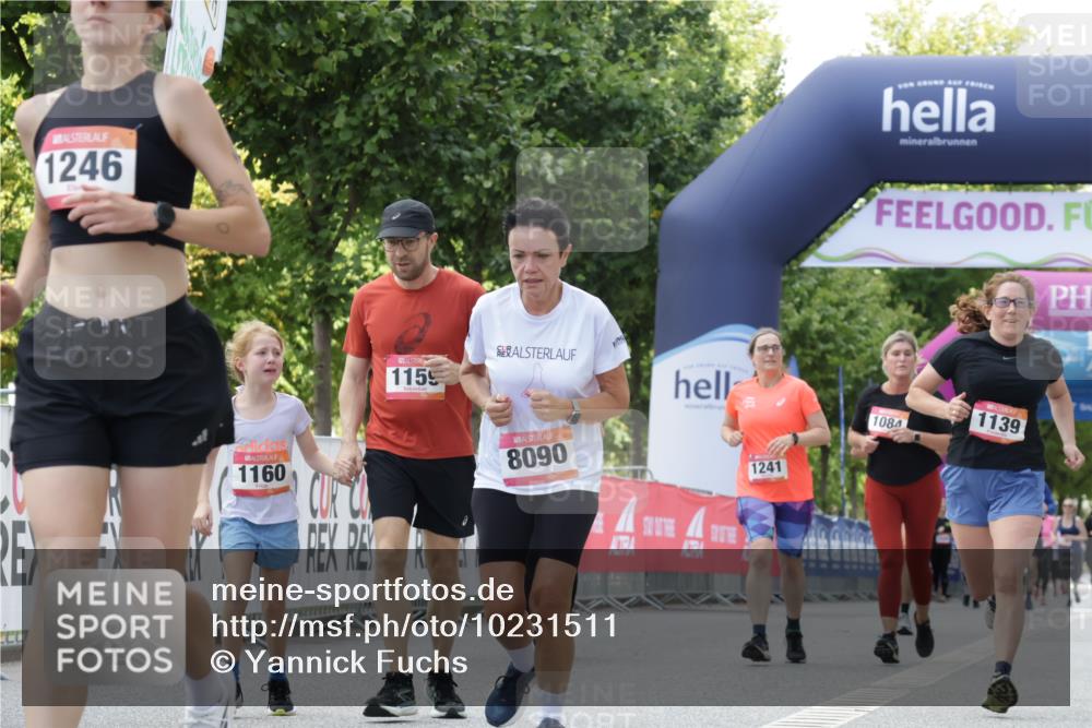 06.09.2026 - CURREX Alsterlauf Yannick Fuchs http://msf.ph/oto/10231511 06.09.2026 11:57:49 Ziel 1036, 1084, 1139, 1159, 1160, 1210, 1241, 1246, 8090 meine-sportfotos.de