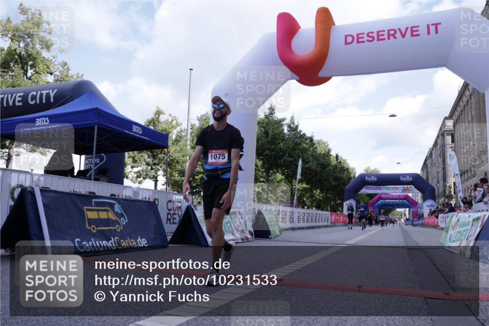06.09.2026 - CURREX Alsterlauf Yannick Fuchs http://msf.ph/oto/10231533 06.09.2026 11:58:00 Ziel 1036, 1075, 1084, 1241, 1283 meine-sportfotos.de
